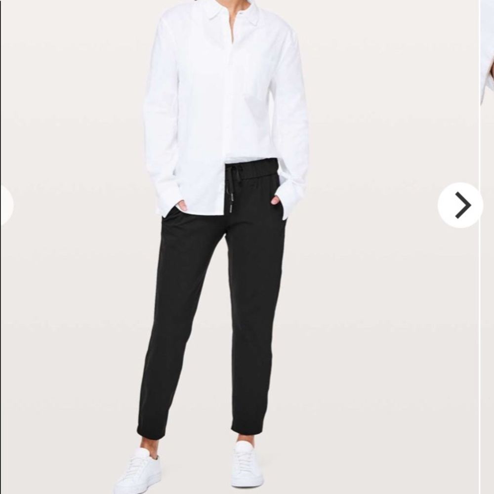 🍋lululemon On the Fly black pant❤️Thin and comfy!